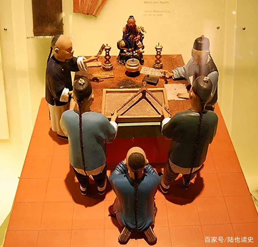 装神弄鬼的“扶乩”——神明外衣下的神经质内核_百科TA说