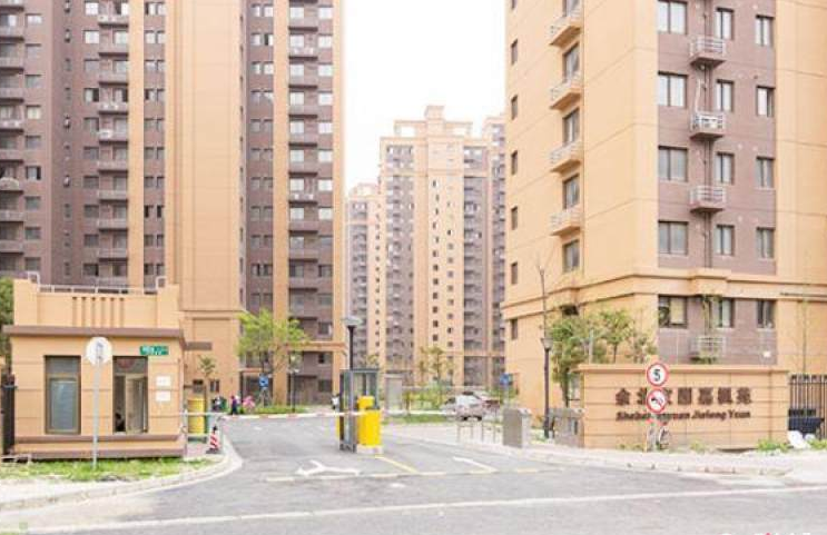  p>佘北家园嘉枫苑位于上海市松江佘山,共计房屋1599户. /p>