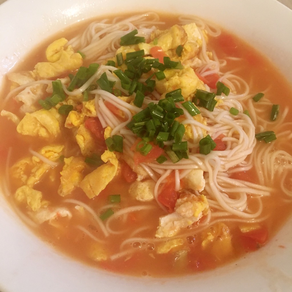 姜西红柿鸡蛋面