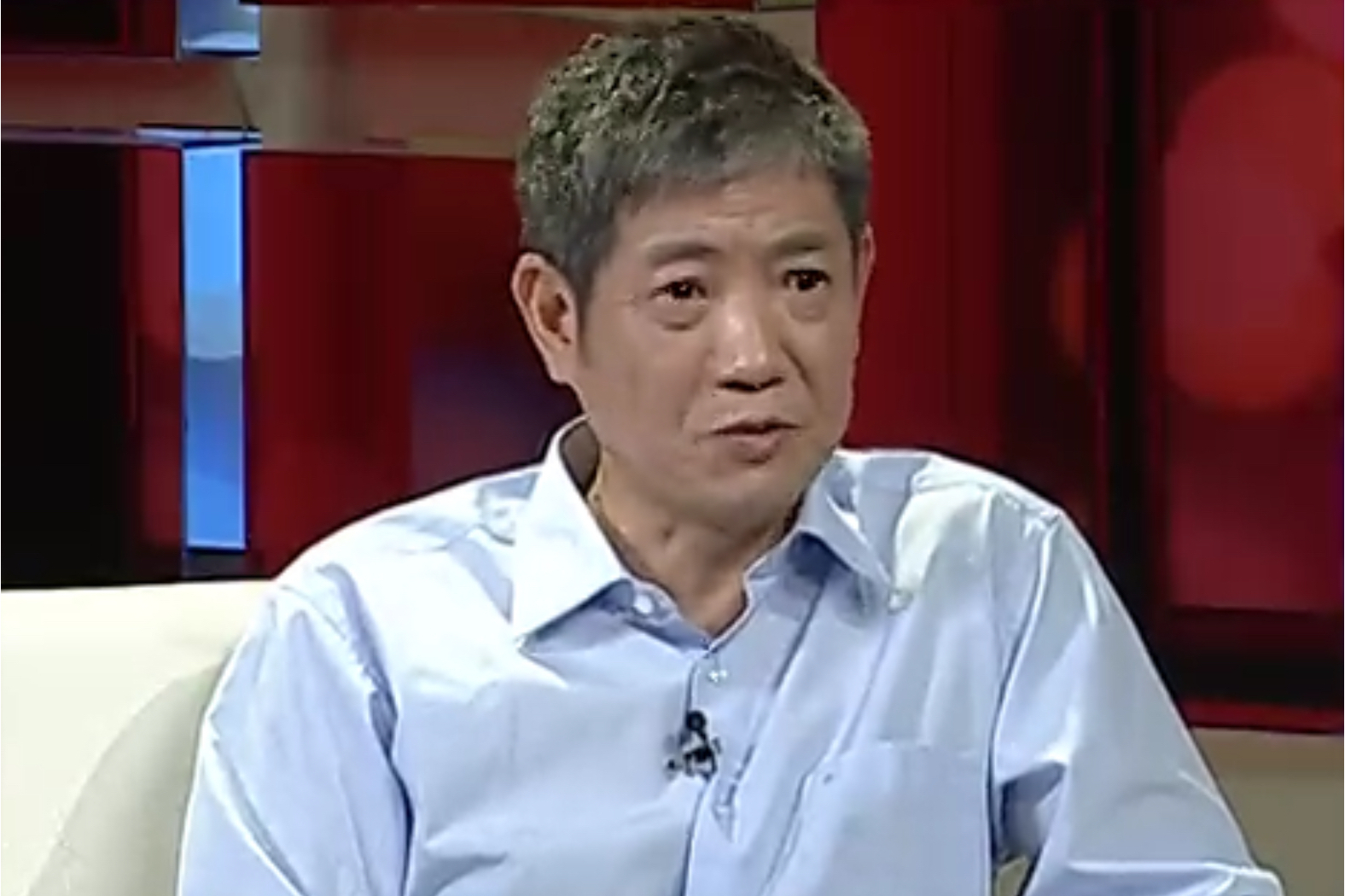 p>浙江金华汤溪人,1982年7月毕业于江苏大学机械制造工程系;先后任