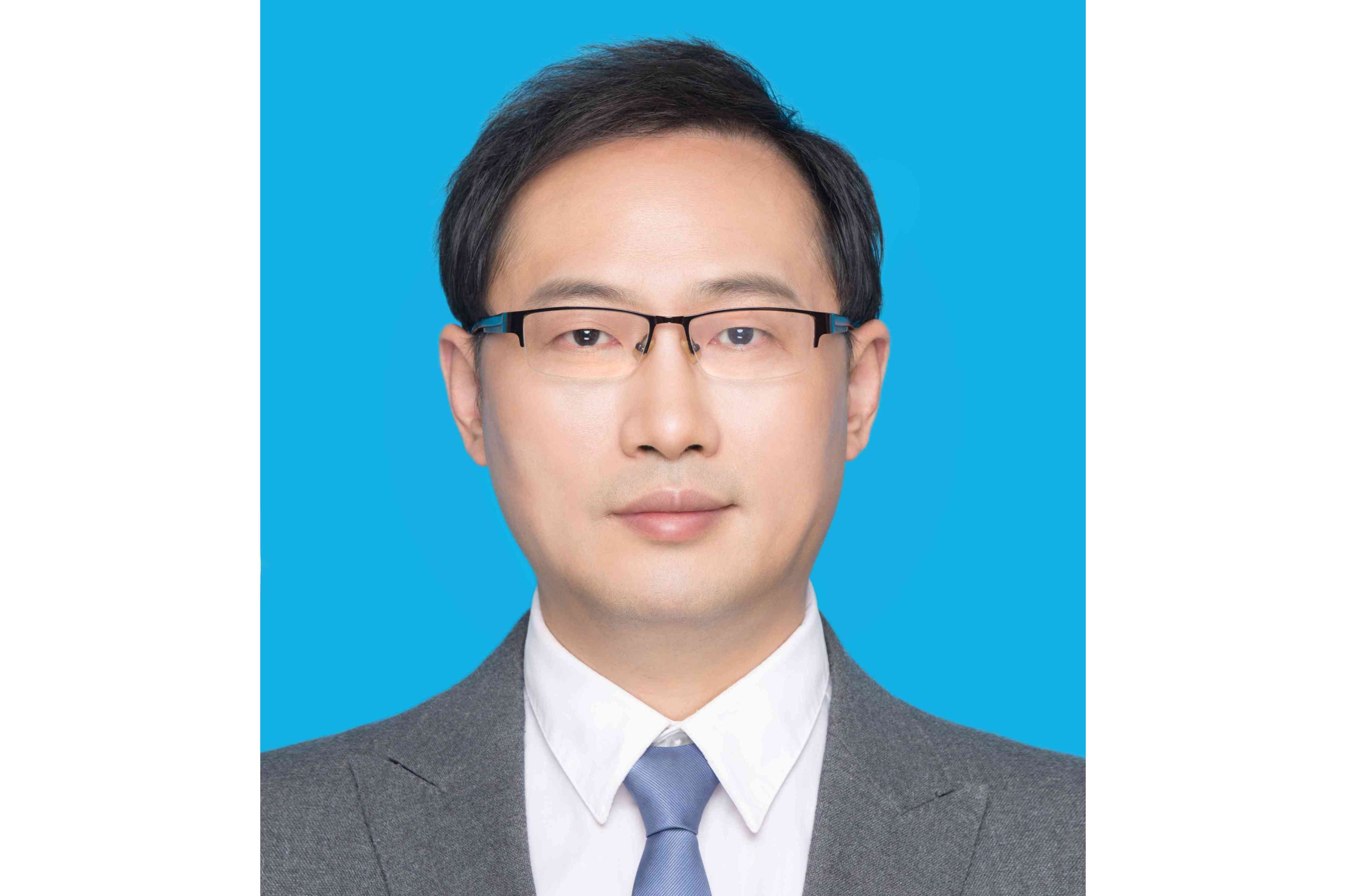 王小龙