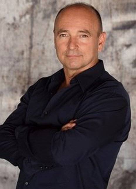 Michael Gallagher（演员）_百度百科