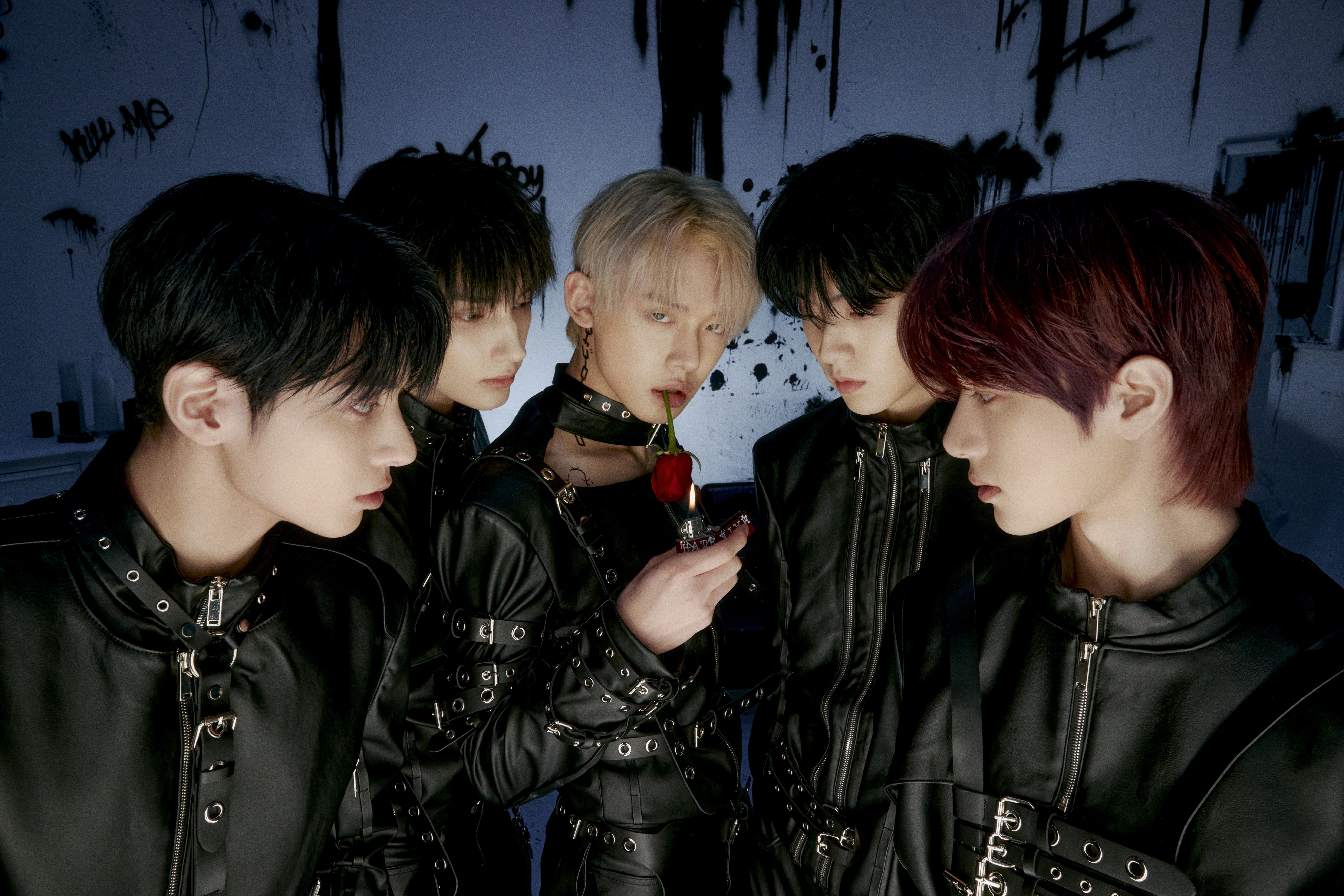  p>崔然竣,1999年9月13日出生于韩国首尔市城北区,韩国流行乐男歌手