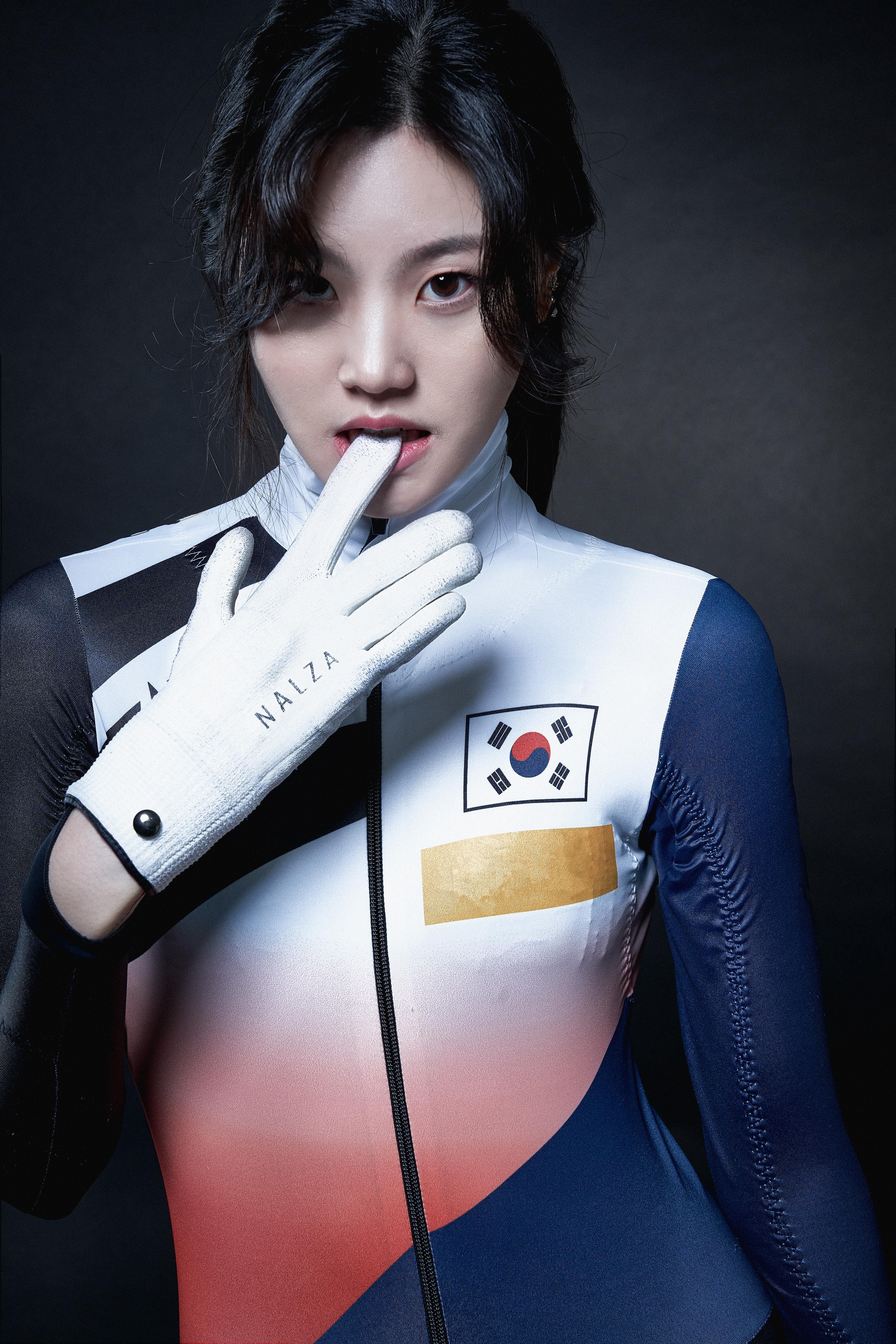  p>李有彬(         ,yubin lee),2001年4月23日出生于韩国 a target=