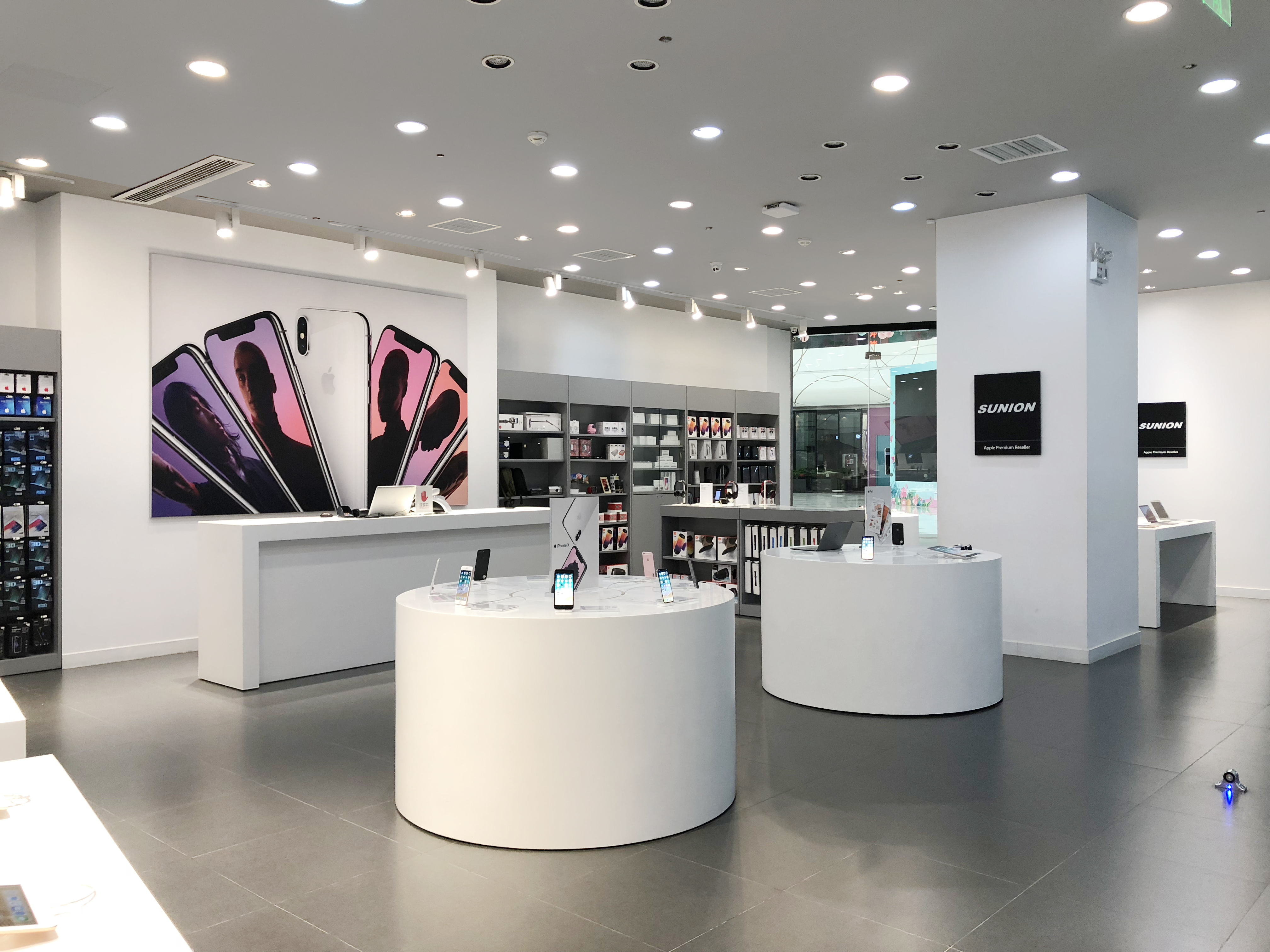  p>广东新联移动通信有限公司(简称"sunion新联"),于2002年4月12日