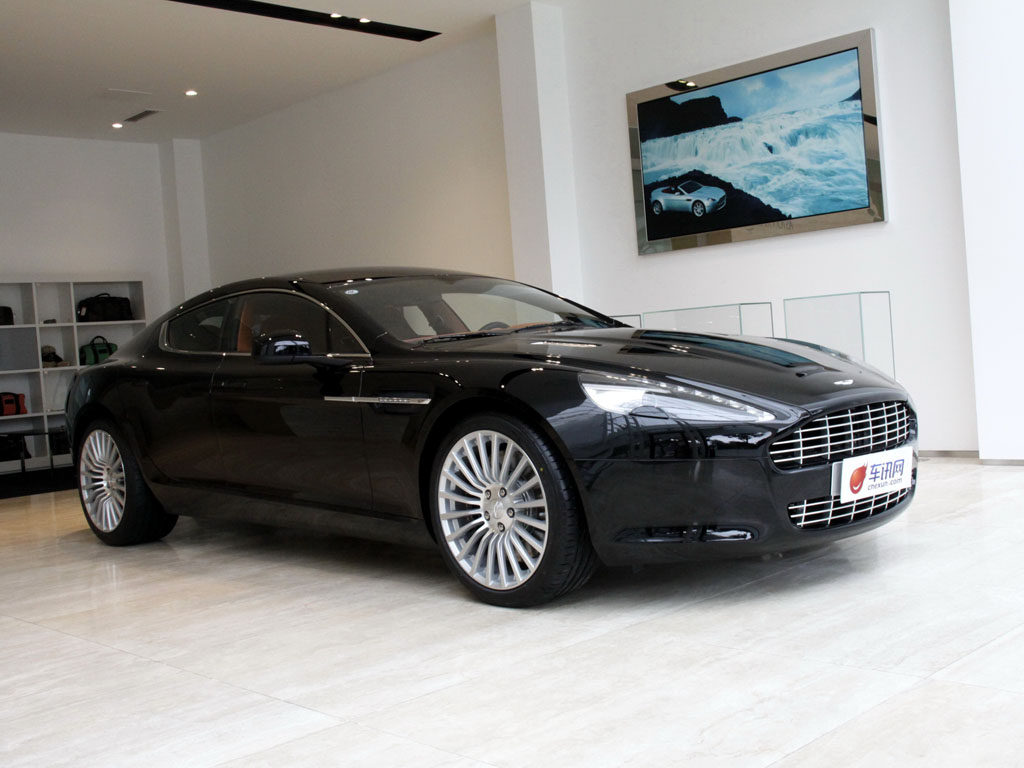  p>阿斯顿·马丁rapide是英国汽车品牌阿斯顿·马丁于2010年年初推出