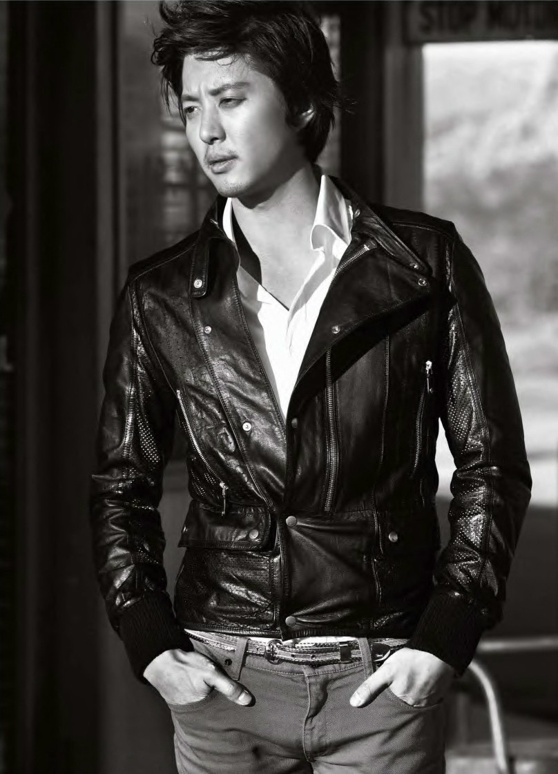  p>李东健(         ,lee dong gun),1980年7月26日出生于韩国首尔