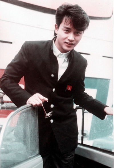  p>《柠檬可乐》是张国荣成名前的青春片代表作,演员包括八十年代青春