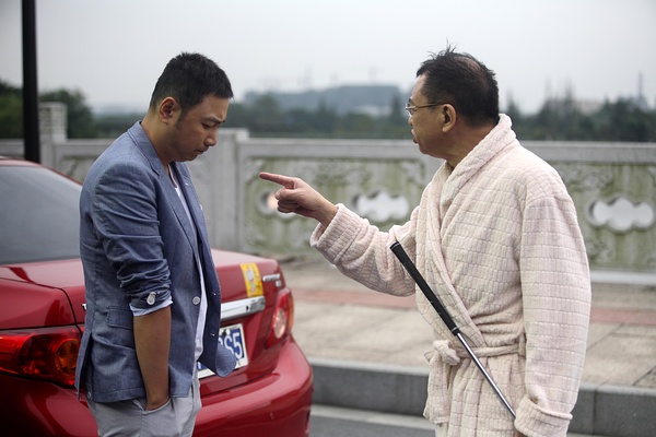 《搞定岳父大人》是由 a target="_blank" href="/item/徐峥/2966629"