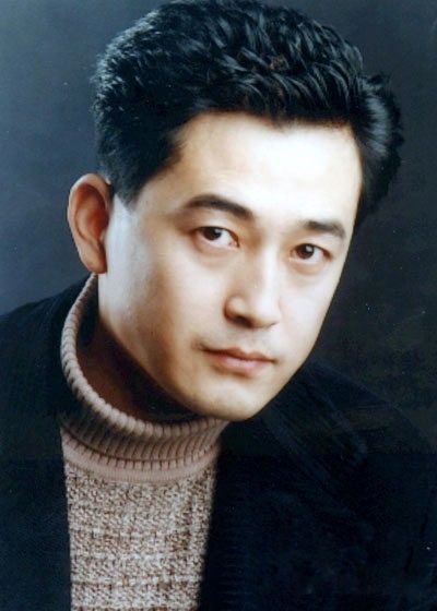  p>王志飞,1965年3月20日出生于北京市,中国内地男演员,1987年毕业于 