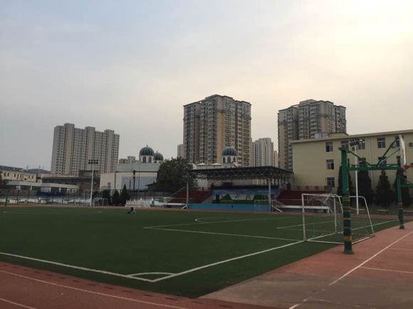 新桥路中学