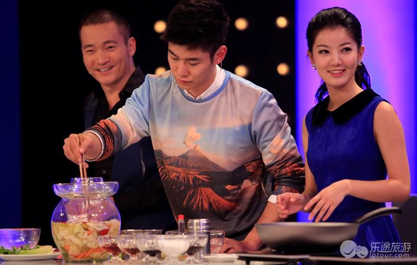 金桥文化发展(北京)有限公司原创,上海鸿翼传媒承制的电视真人秀节目