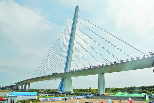 连接 a href="#" data-lemmaid="6790870">同安大桥 /a>和东坑路段