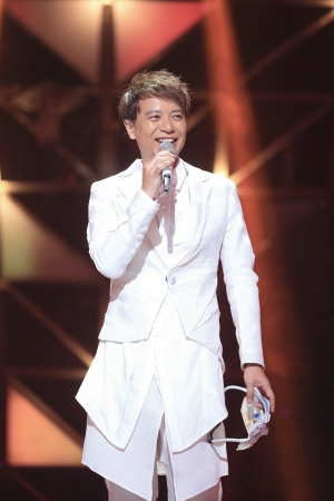 " data-lemmaid="16024516">不再少年时 /a>》插曲,由李克勤演唱