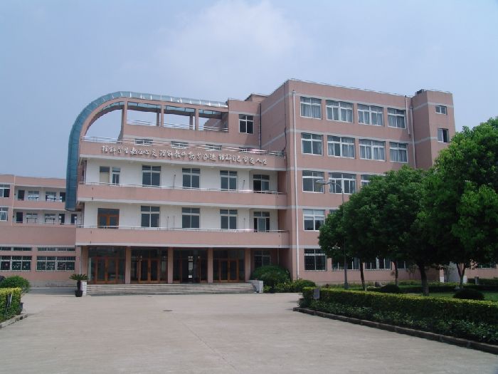 金山区漕泾小学