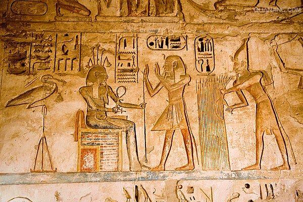  p>卢克索为埃及古城,位于南部 a target="_blank" href="/item