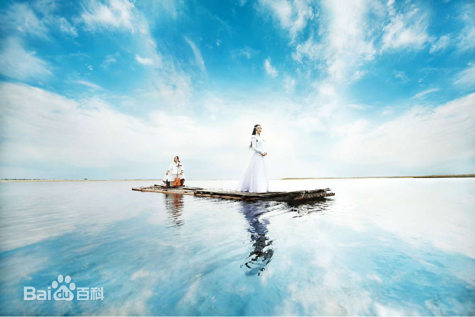  p>《女神湖》是由 a target="_blank" href="/item/阿斯汗/13837122"