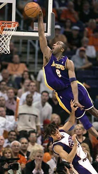  p>史蒂夫·纳什(steve nash),1974年2月7日出生于 a target="_blank"