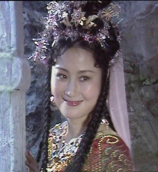 五彩霞衣