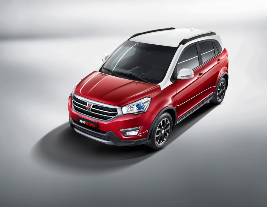 作为华晨南方基地今年最重要的"拳头产品",智尚s35新车定位"全新代