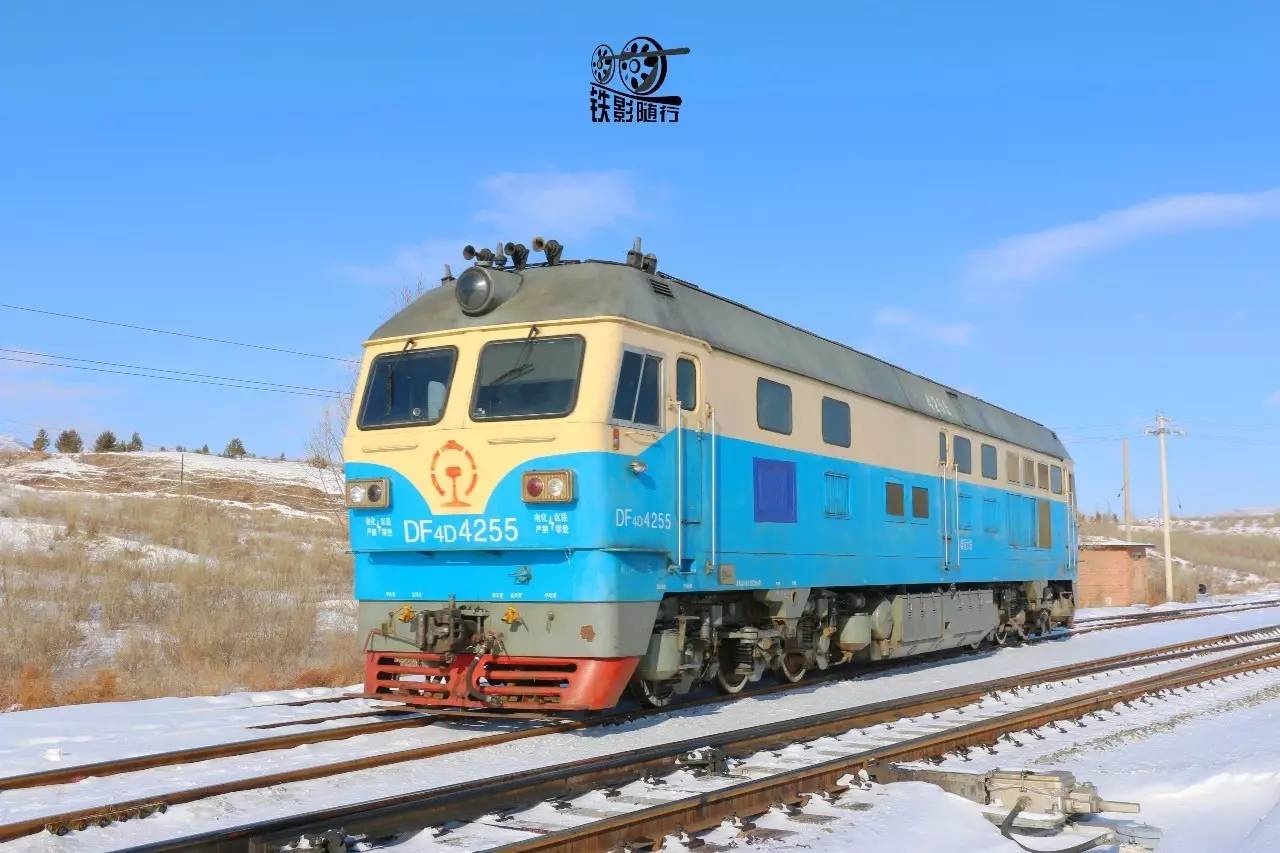 ">东风型内燃机车 /a>是大连机车车辆工厂1964年开始成批生产的干线 a