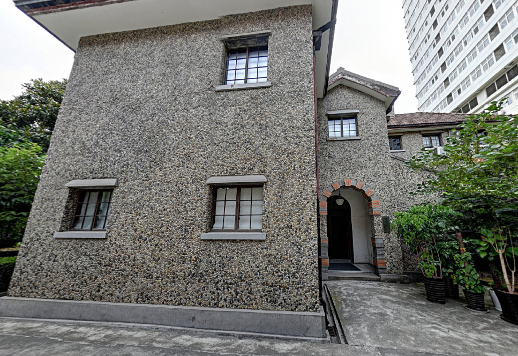  p>上海戏剧学院(英文:shanghai theatre academy,英文缩写:sta,简称
