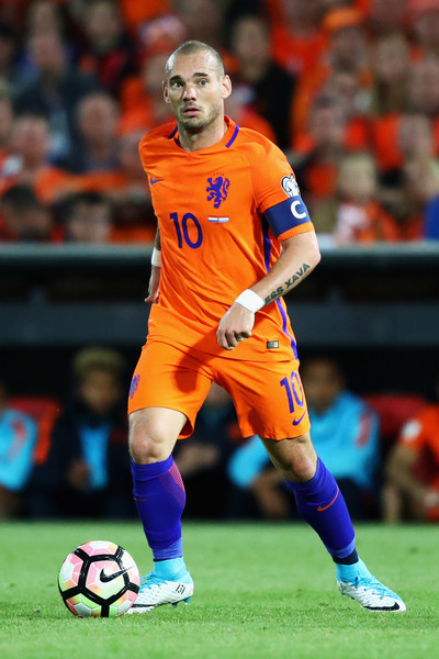  p>韦斯利·斯内德(wesley sneijder),1984年6月9日出生于荷兰 a