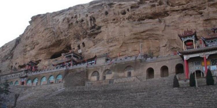  p>西夏罗兀城遗址位于 a target="_blank" href="/item/榆林/951162"