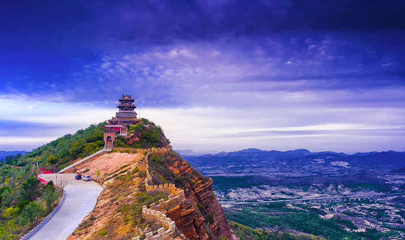  p data-id="gnzl6j0m4o">青龙山风景区是位于四川省绵阳市境内的风景