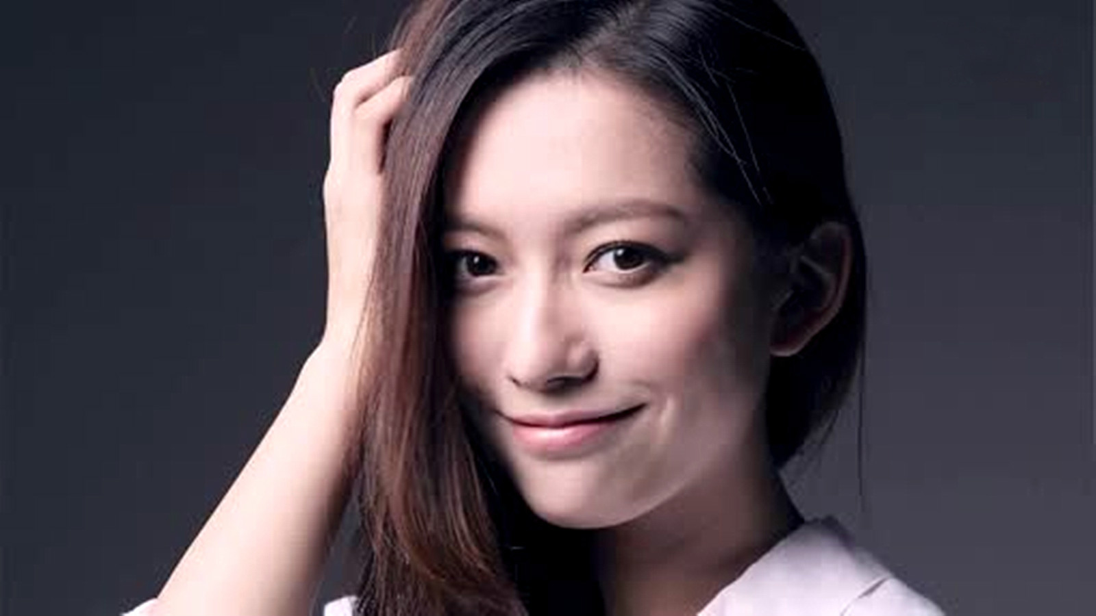  p>王姿允(rain),1989年1月14日出生于上海市,中国内地影视女演员.