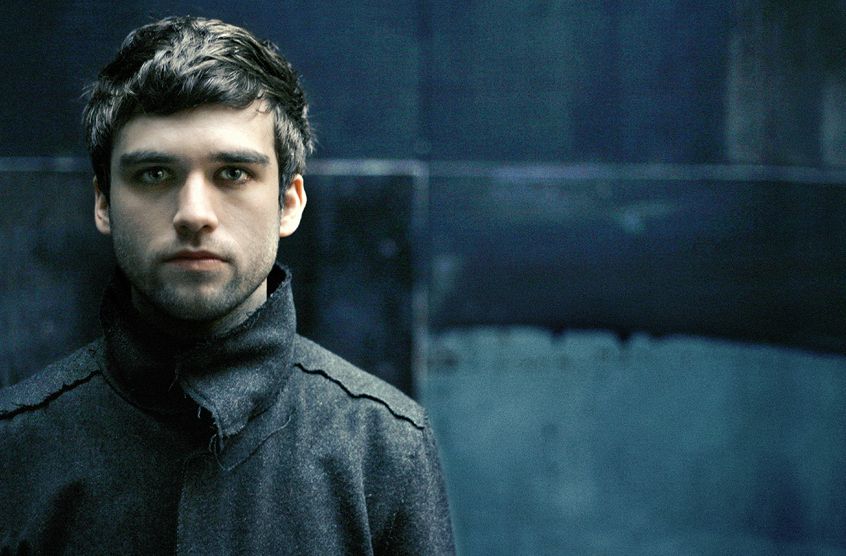 是由美国男歌手 a href="#">chris garneau /a>演唱的一首歌曲,出自