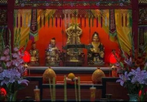 土地神（中国民间传统神话中的保护神）_百度百科