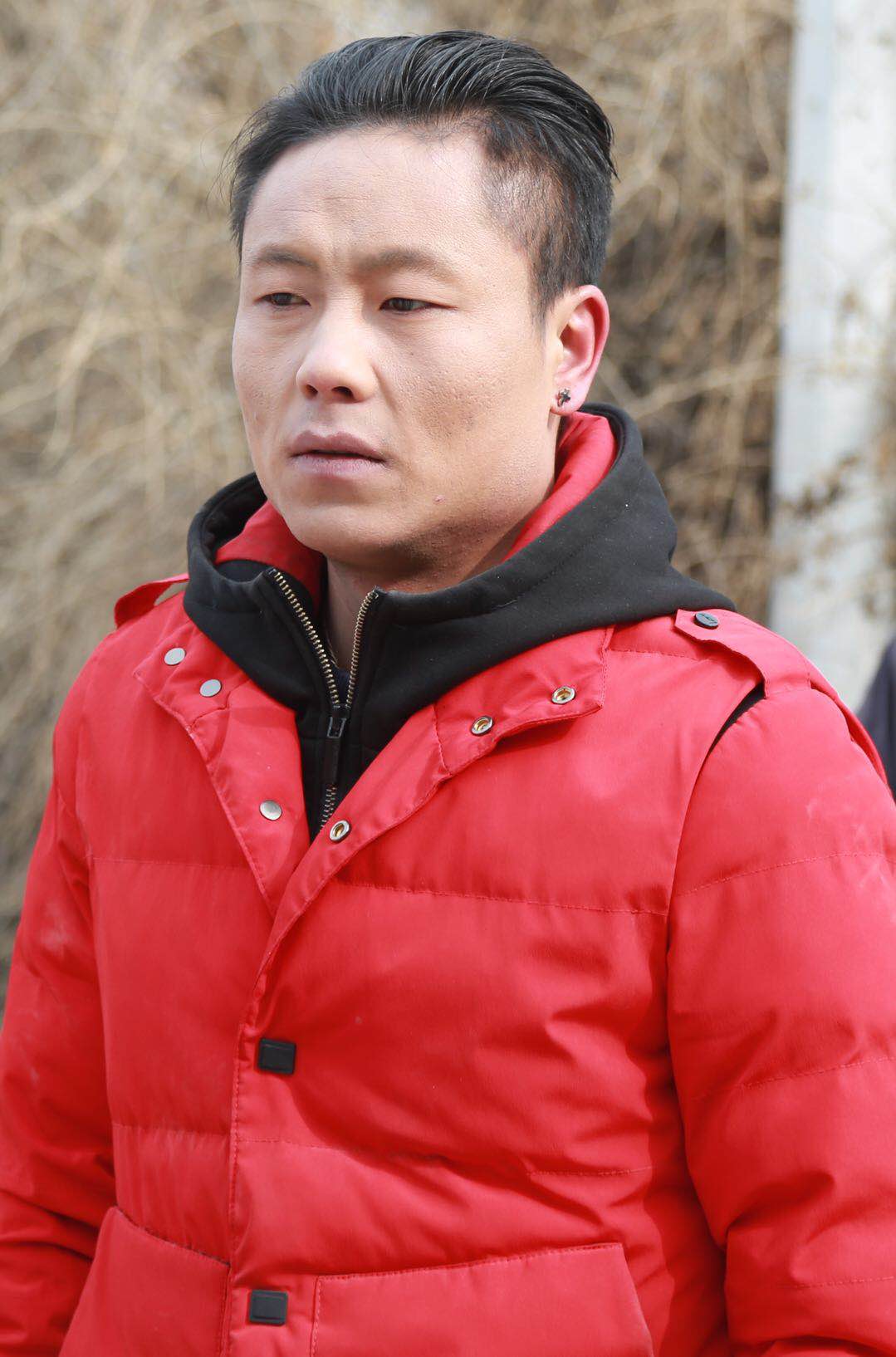  p>张永康,1990年1月15日出生于甘肃省平凉市,中国内地影视男演员