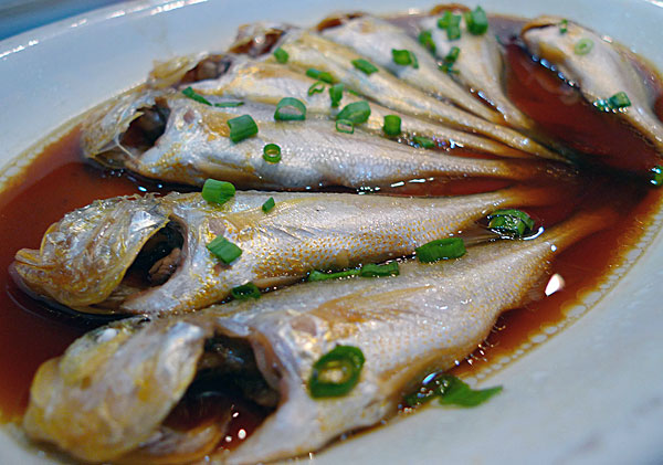 称为"素衣美人,美味仙子",定远池河镇至凤阳县梅市乡广段池河中的特产