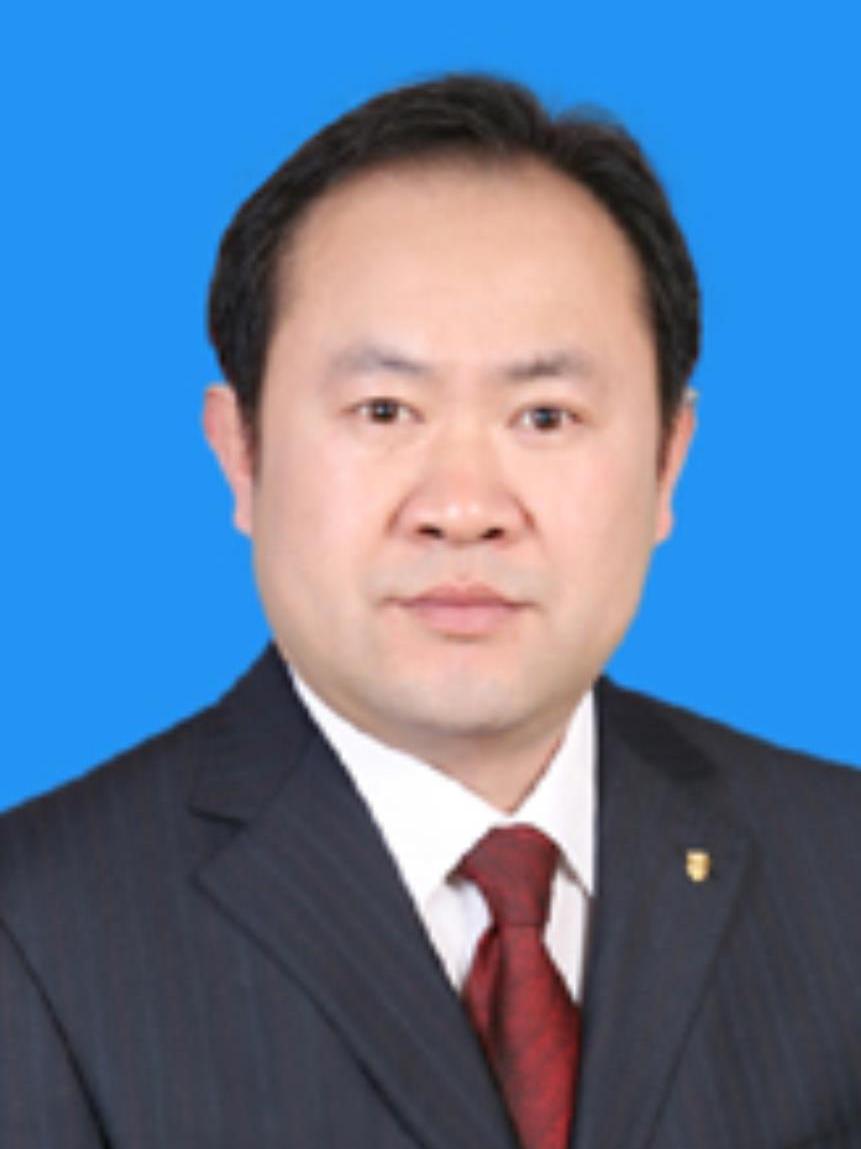  p>杨守勇,男,汉族,1966年6月出生,河北卢龙人,1991年5月入党,1988年8