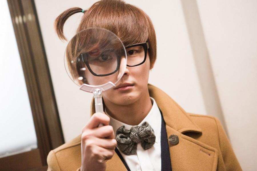  p data-id="gnx1tuw14e">尹施允 i>(         ,yun si yun) /i>,1986