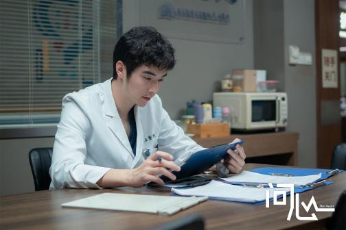 问心（2023年黎志执导的医疗情感话题剧）_百度百科