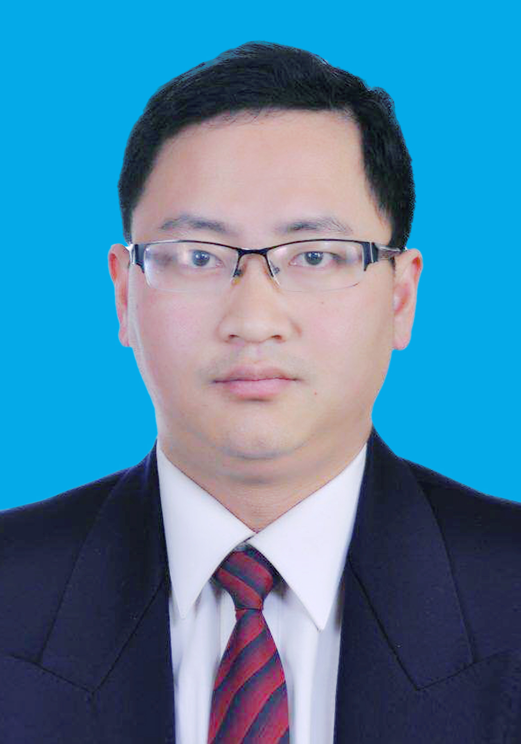 男,现任贵州省桐梓县马鬃苗族乡党委书记