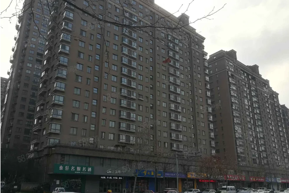 70,绿化率:35%,由6栋花园洋房,13栋高层组成,总户数994套. /p>