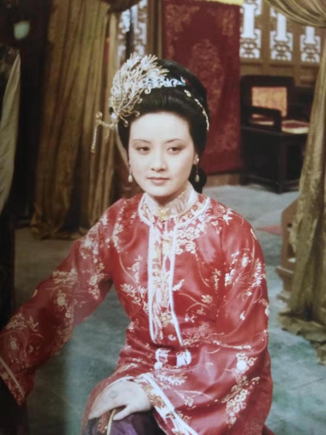 红楼梦：周瑞家的到底是什么样的人？答案藏在原著第6回中_百科TA说