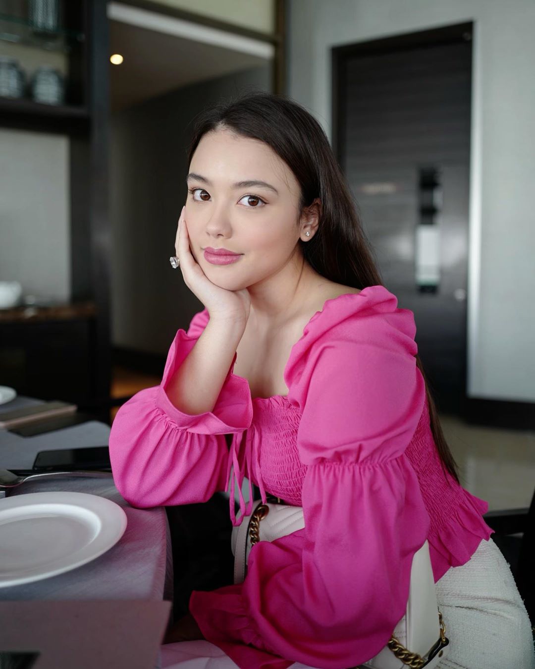  p>潘娜莉·瓦伦旺丝(natalie),出生于1997年5月8日,泰英混血,泰国女