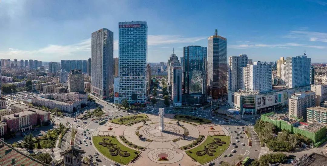 data-id="gnvg9blas2">铁东区是 a target="_blank" href="/item/鞍山