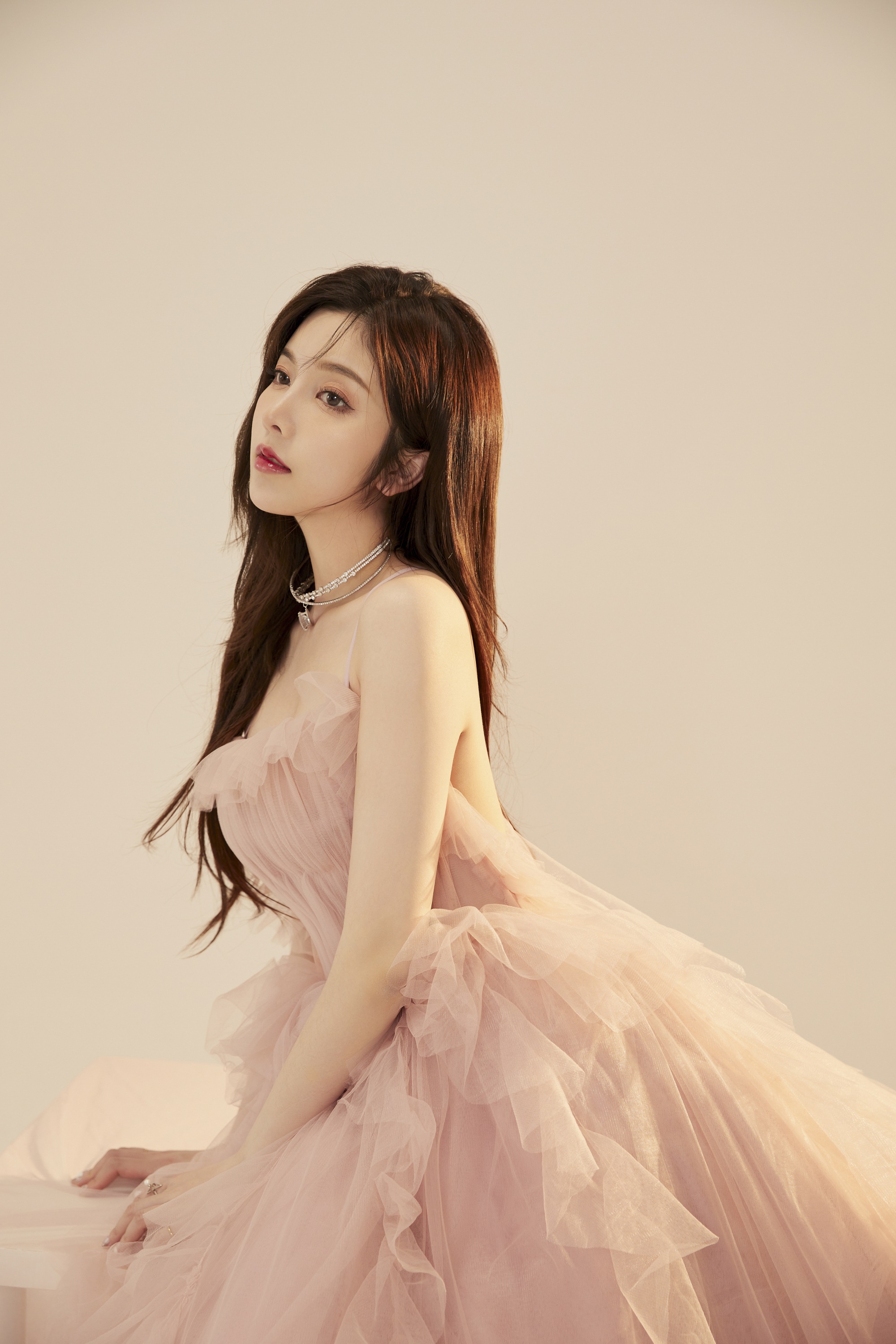 6bb21s9">王佳慧,1997年2月26日出生于江苏省南通市,中国内地女演员