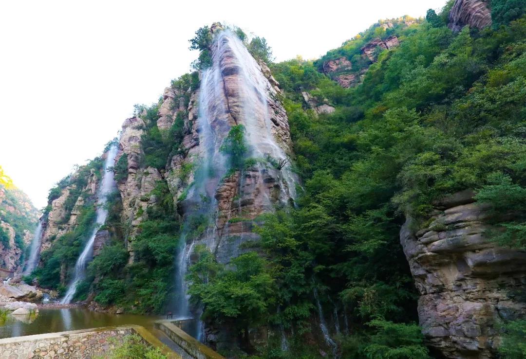 lqiygz4oo">仰韶仙门山是由河南仰韶旅游开发有限公司开发的旅游景区
