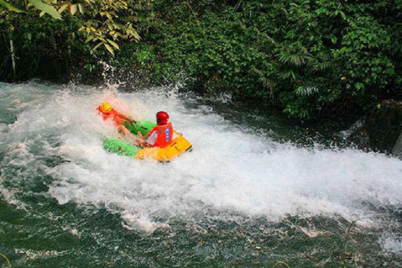最新奇,最好玩的"竹林极速滑水漂"是新一代漂流的绝对首选