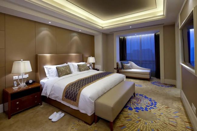  p>starlight hotel halong位于下龙湾,是家2星级酒店. /p>