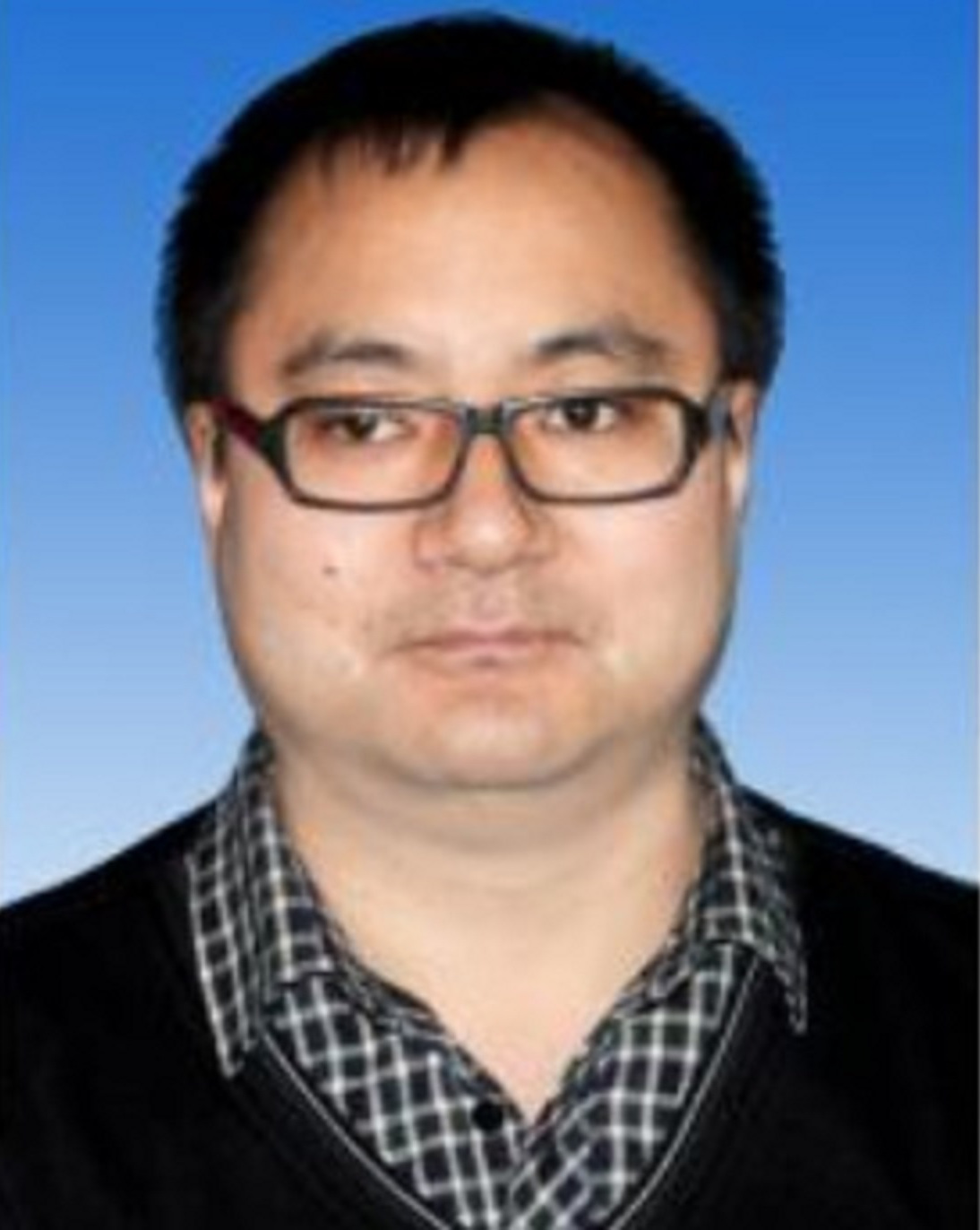 朱云鹏,现任新疆维吾尔自治区乌鲁木齐市