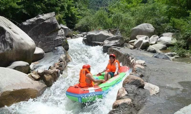  p data-id="gn5dw6t4fe">新昌小黄山大峡谷漂流, a target="_blank"