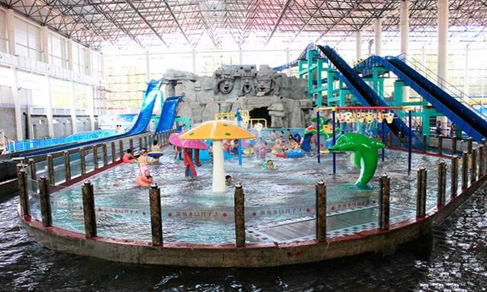  p>大午科幻水世界位于河北省保定市徐水县郎五庄村,开放时间为09:30