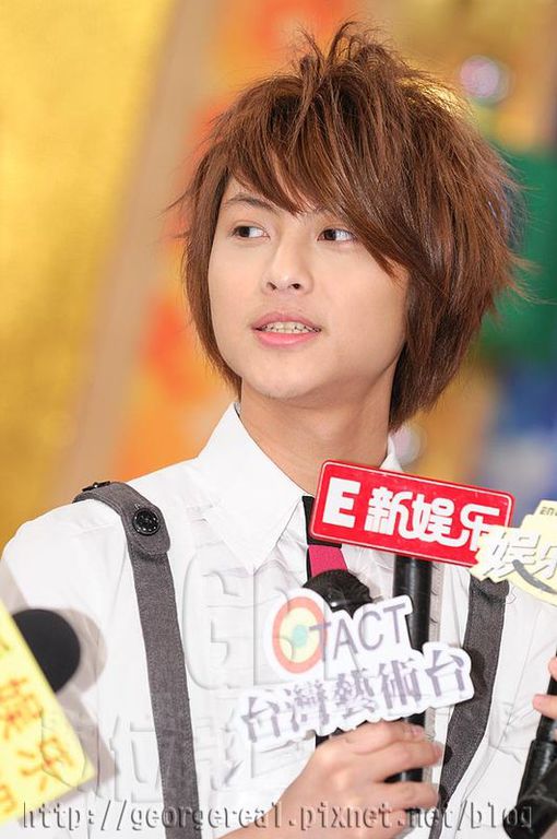  p>邱胜翊,艺名王子(prince),1989年4月14日出生于台湾,中国台湾男